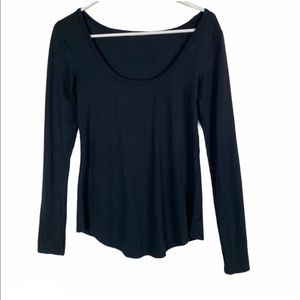 Lululemon Black Long Sleeve with thumb holes